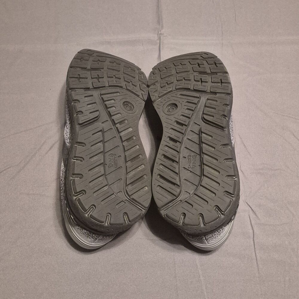Brooks Beast GTS 24 Men Size 11 Grey Athletic Running Shoes Sneakers 1104251D069 - Picture 5 of 6
